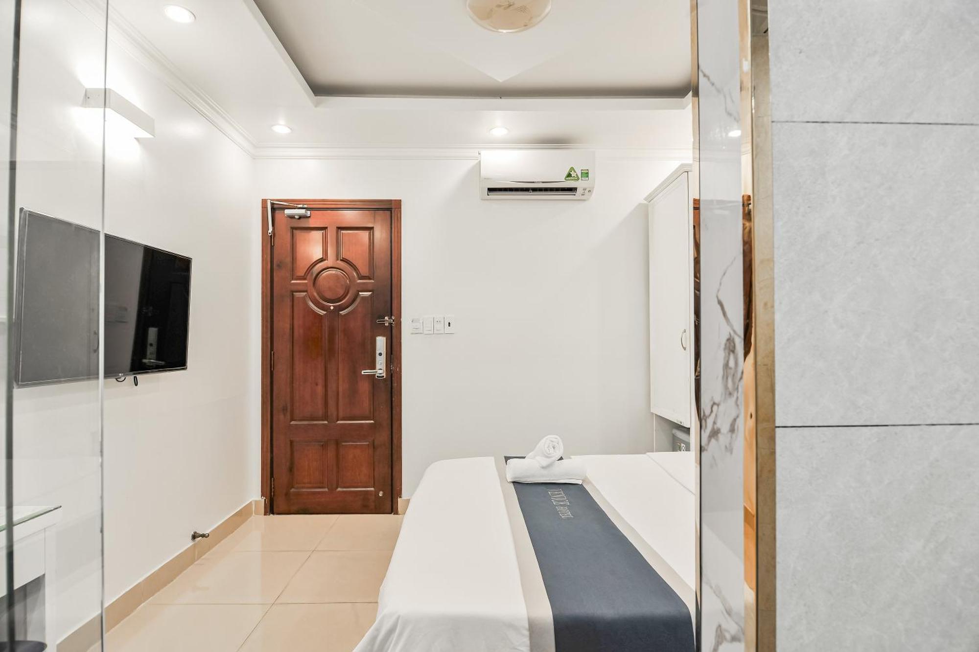 RedDoorz Venice Hotel Ho Chi Minh-stad Buitenkant foto