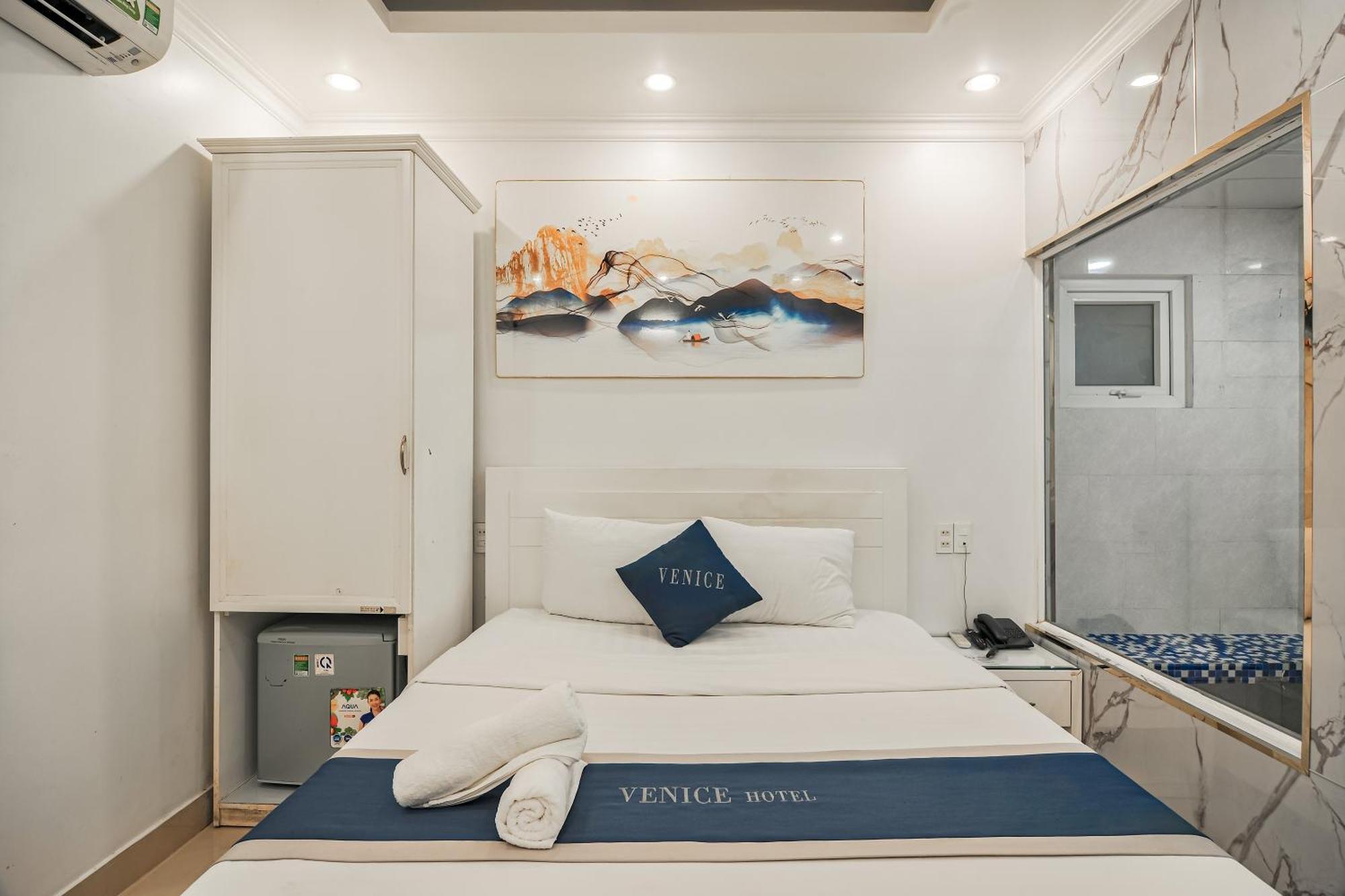 RedDoorz Venice Hotel Ho Chi Minh-stad Buitenkant foto