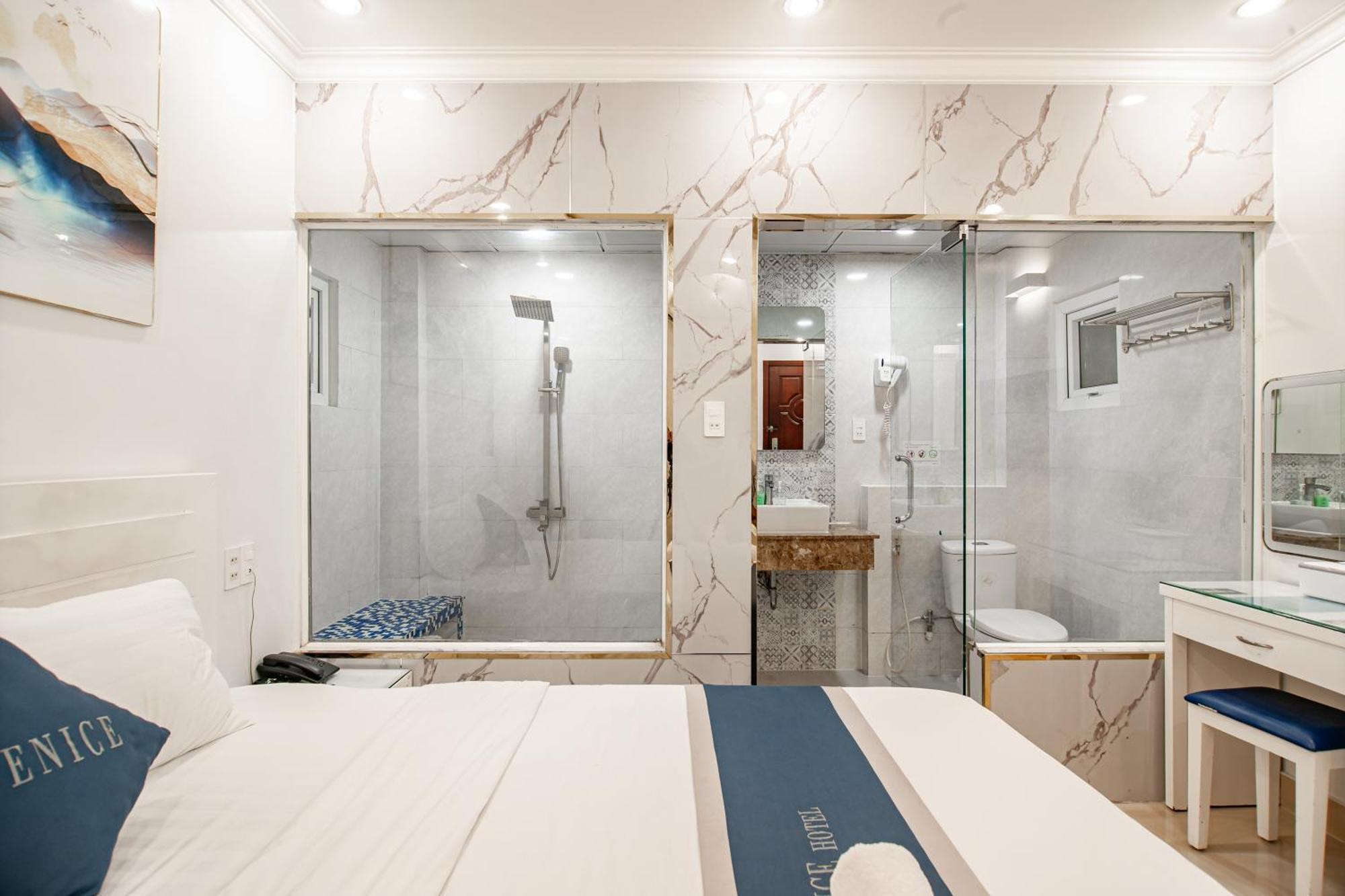 RedDoorz Venice Hotel Ho Chi Minh-stad Buitenkant foto