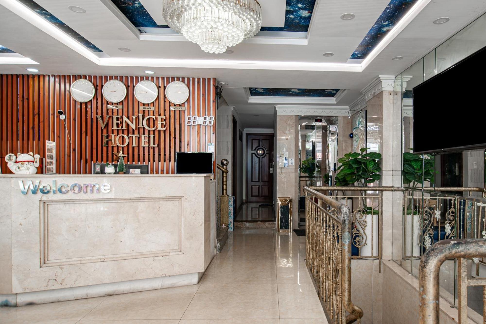 RedDoorz Venice Hotel Ho Chi Minh-stad Buitenkant foto