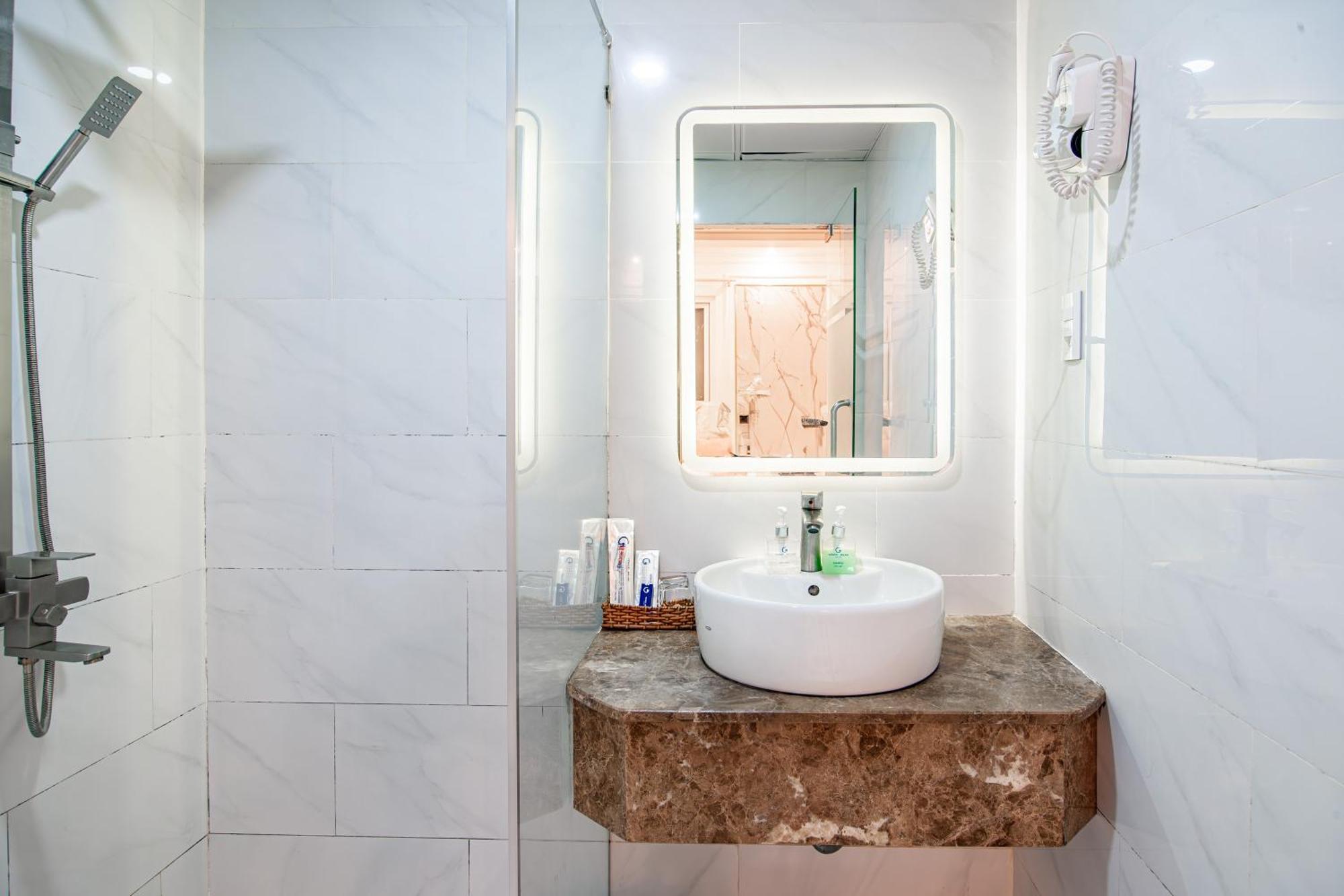 RedDoorz Venice Hotel Ho Chi Minh-stad Buitenkant foto
