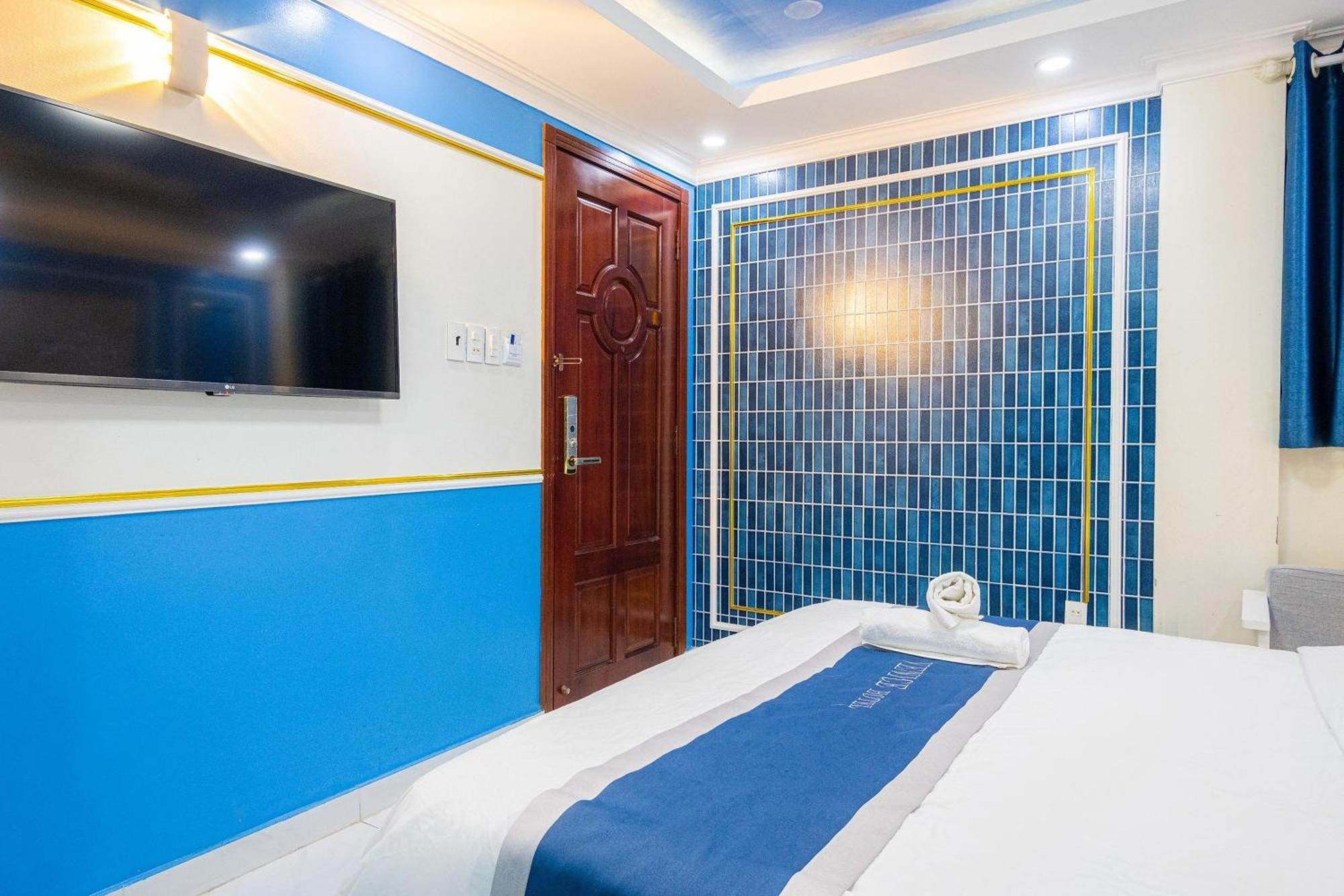 RedDoorz Venice Hotel Ho Chi Minh-stad Buitenkant foto